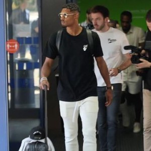 7M体育比分网-两位9号到位+两位核心续约！德甲欧冠军团捷报频传