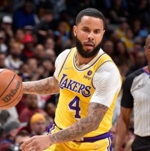 7M体育直播-11战三分全队最准！湖人为他弃小乔丹赌对了